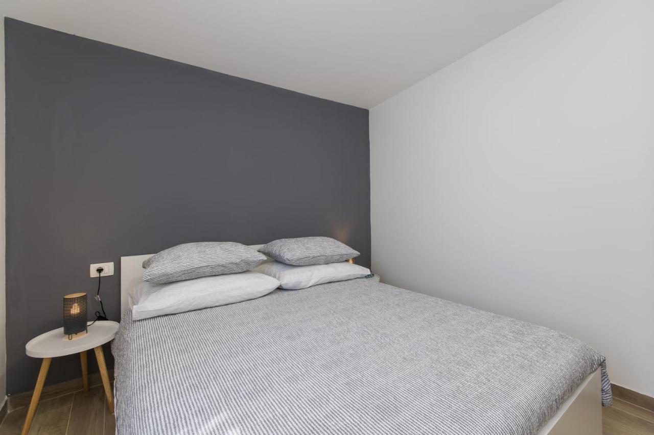 Apartment Finta Rogotin Bagian luar foto