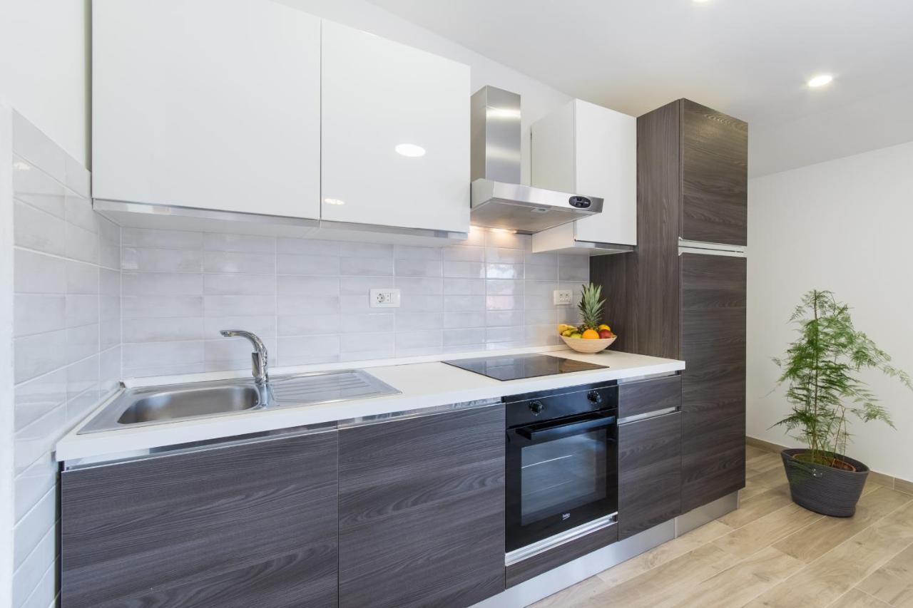 Apartment Finta Rogotin Bagian luar foto